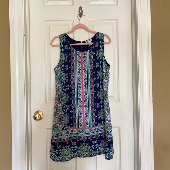 Women’s Dress Size 6 - Picture 1 of 2